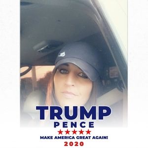 Meet your Posher, Crystal